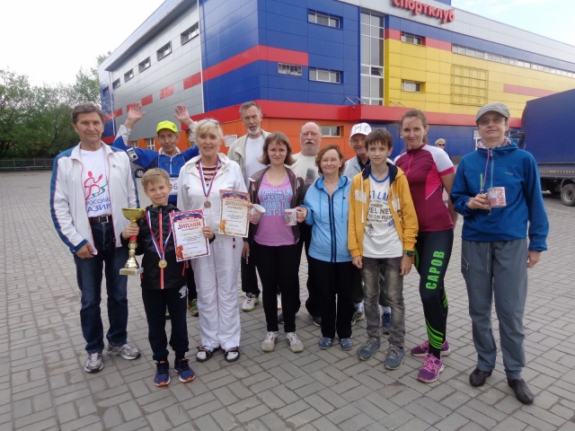 Команда  Саров на Азимуте 2018.jpg